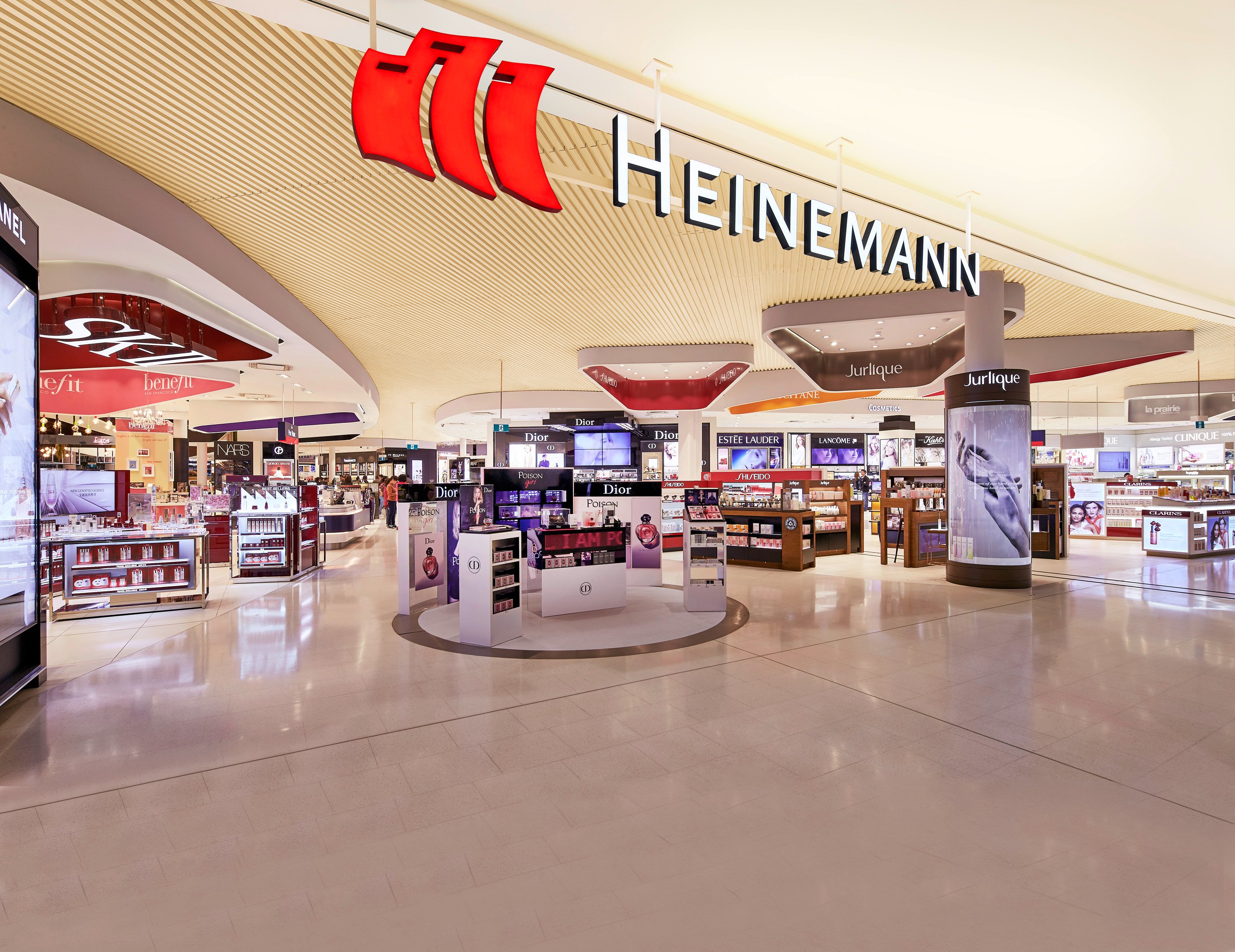 01_20190603_GebrHeinemann_Retailmotiv_Shopblende