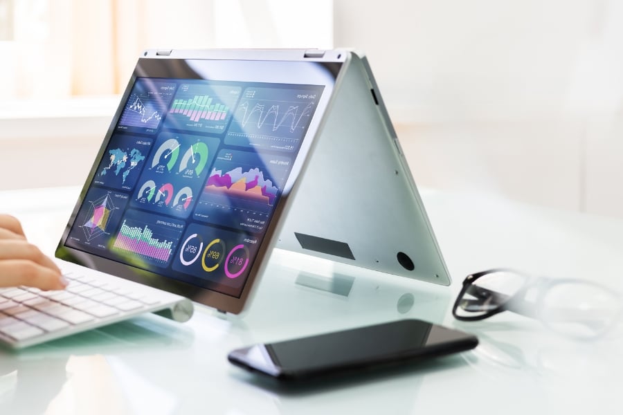 Statistiken auf einem Tablet-Bildschirm