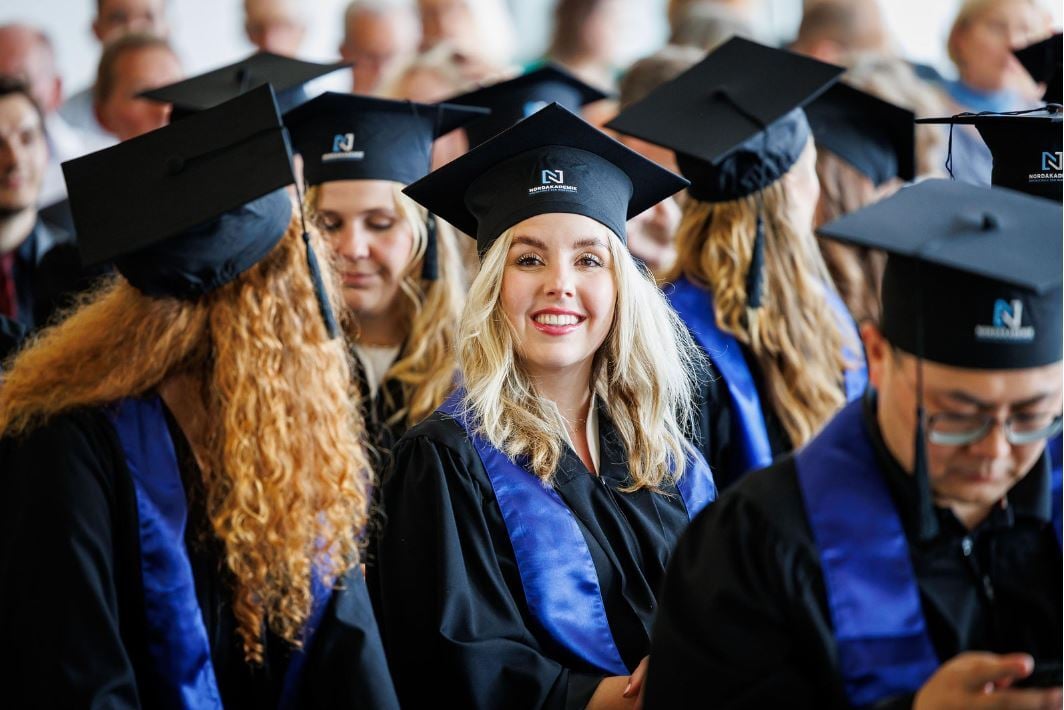 Mastergraduierung Juni 2025: wir gratulieren unseren Absolventinnen und Absolventen zu ihrem Masterabschluss